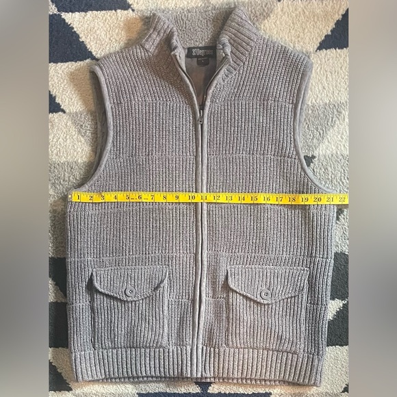 33 Degrees Gray Full Zip Sweater Vest Faux Fur Collar - Picture 3 of 6